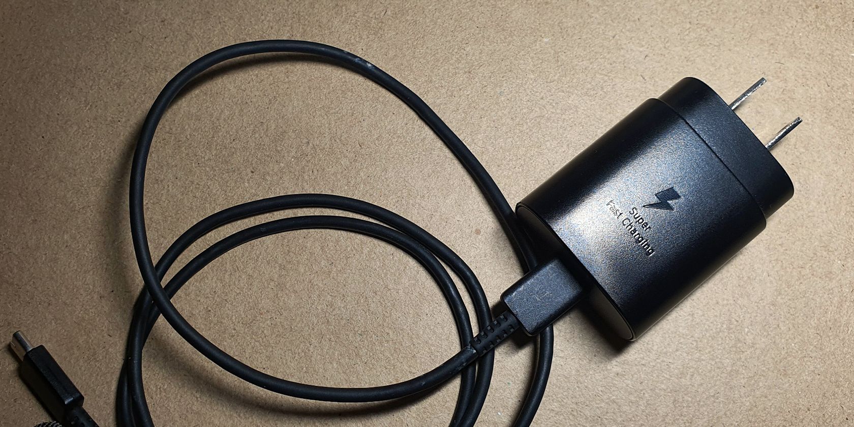 Samsung super fast charging power adapter