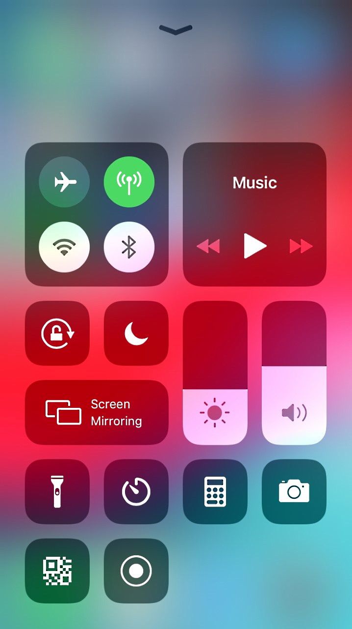 iphone control center showing mobile data turned on
