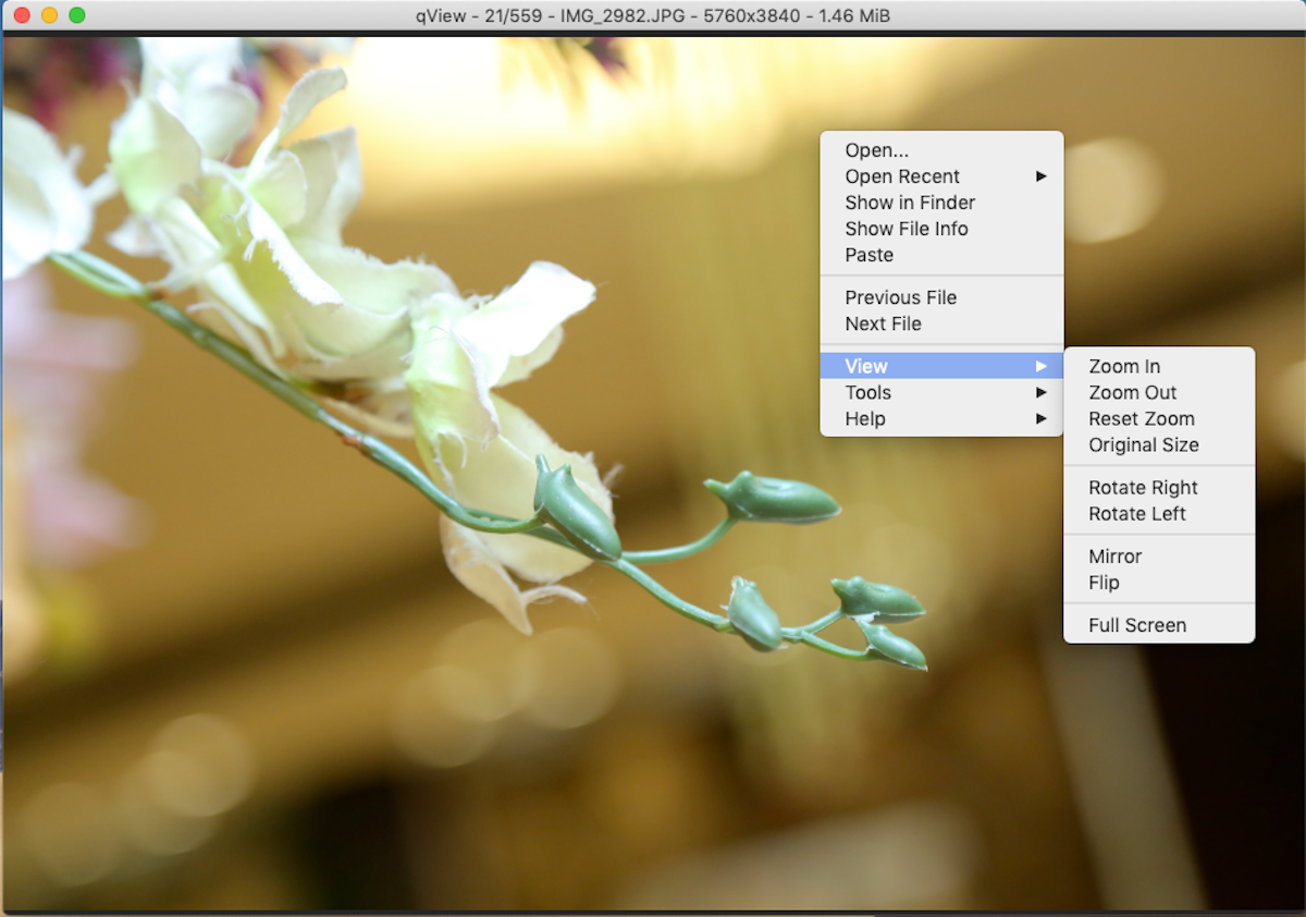 qView minimal photo viewer app for Mac 