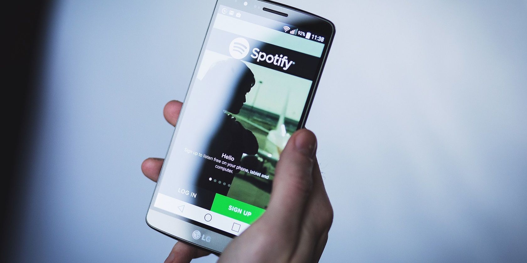 How to set sleep timer on Spotify mobile app Featured