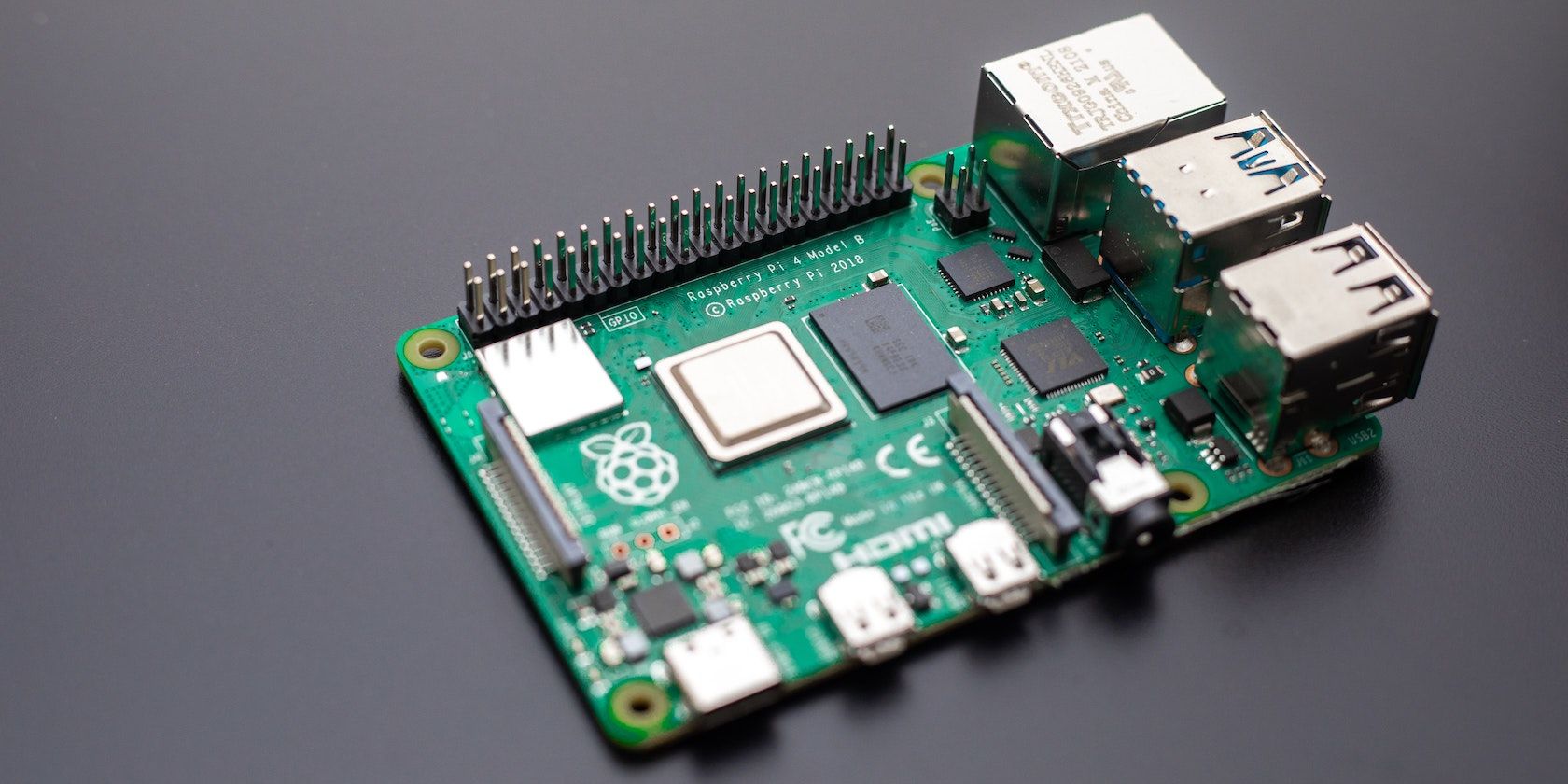 [B!] You Can Now Install a Legacy Version of the Raspberry Pi OS