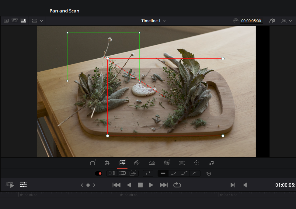 How to zoom in DaVinci Resolve.