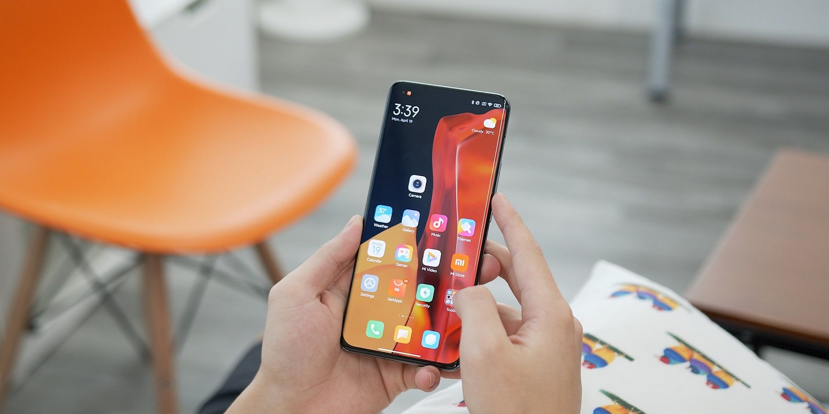 How to Uninstall Wallpaper Carousel on Your Xiaomi Smartphone