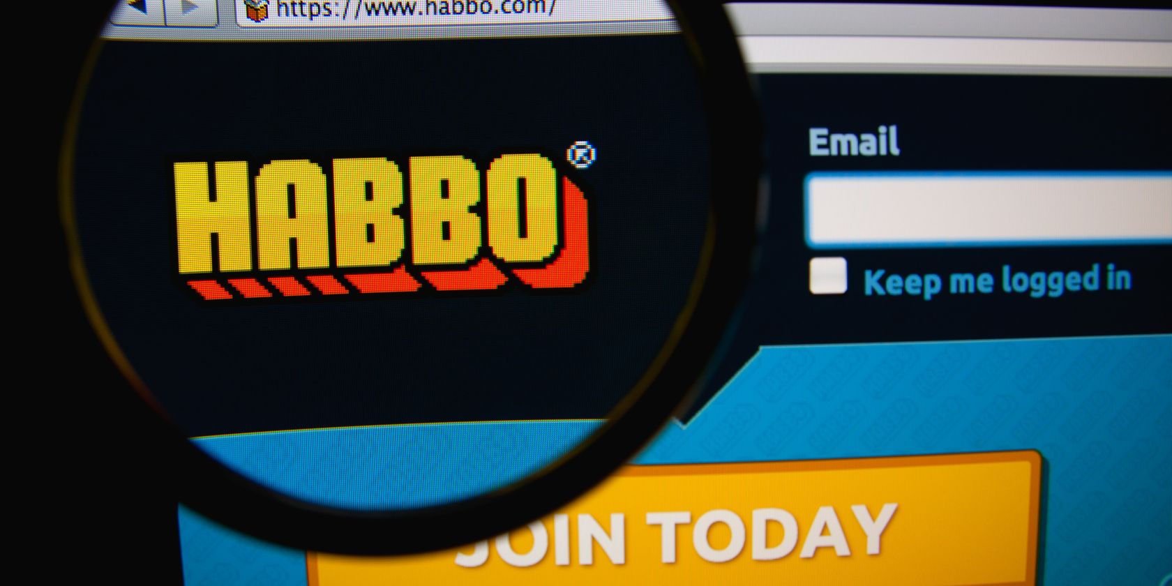 habbo logo on screen