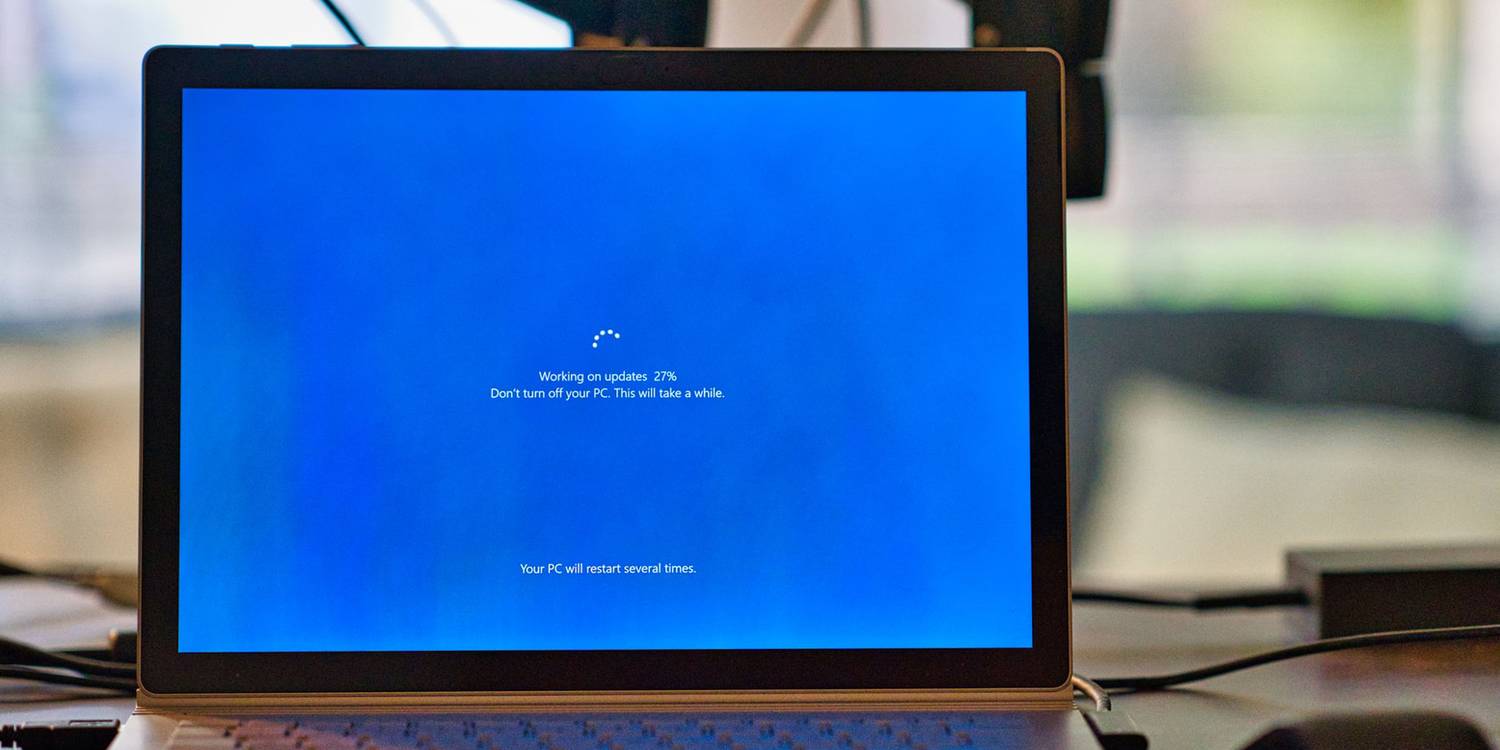 راهنمای نصب ویندوز 11 روی کامپیوترهای قدیمی 2 reset windows 11 pc without passsword.jpg?q=50&fit=crop&w=1500&dpr=1 -