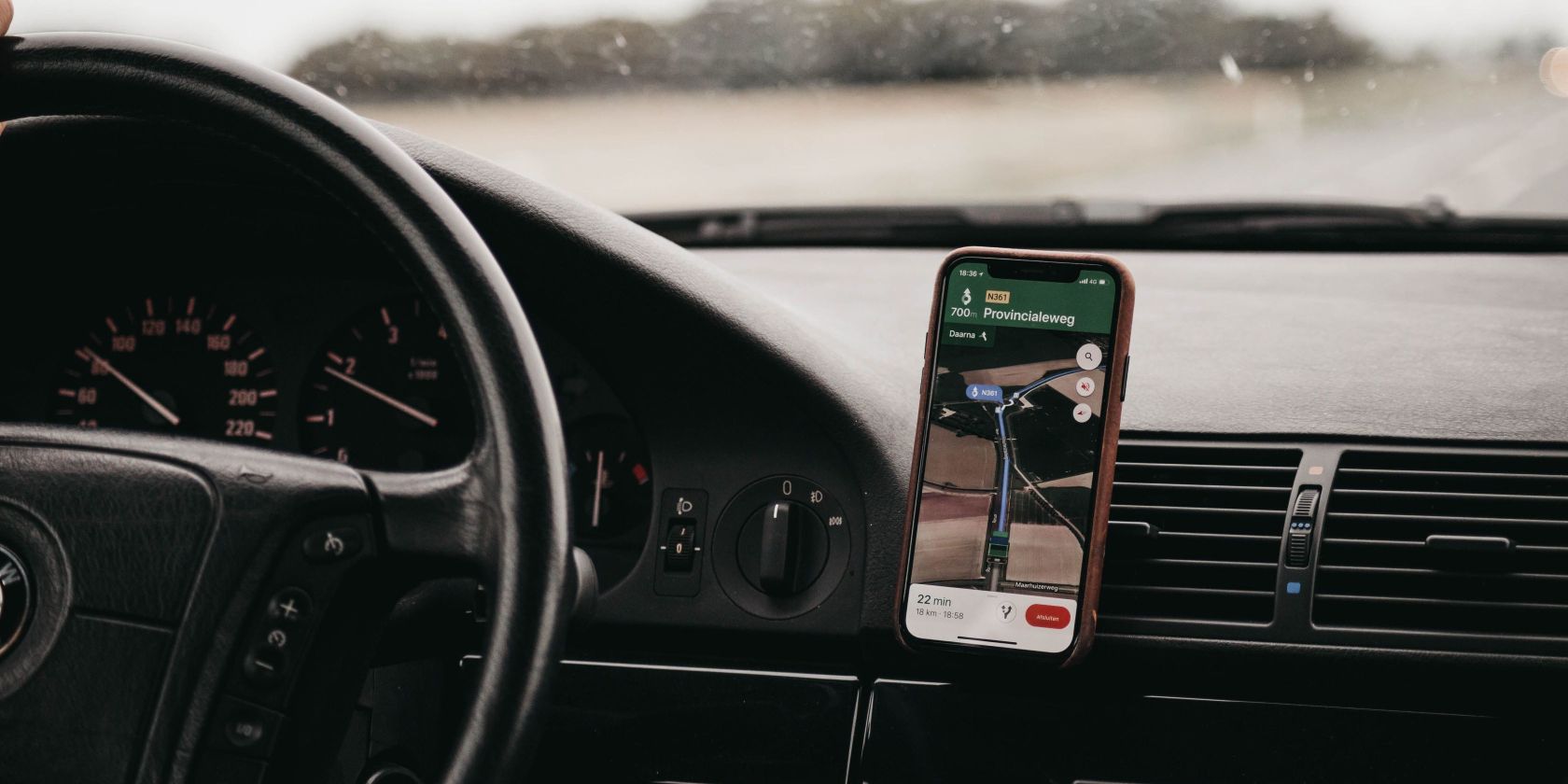 smartphone vent clip car