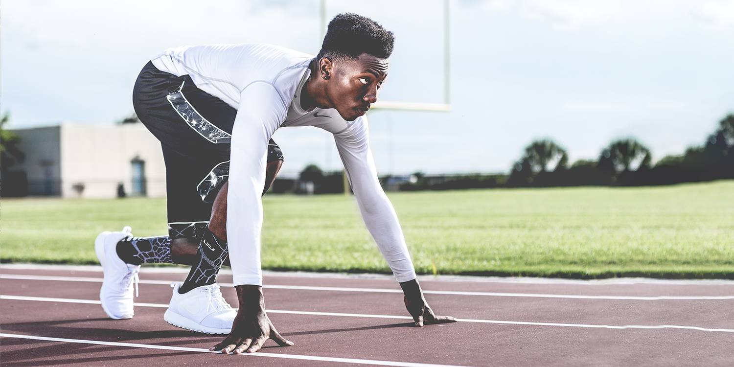 6 روش برای رسیدن به هدف و پیشرفت شغلی در سال جدید 8 track and field athlete looking forward.jpg?q=50&fit=crop&w=1500&dpr=1 -