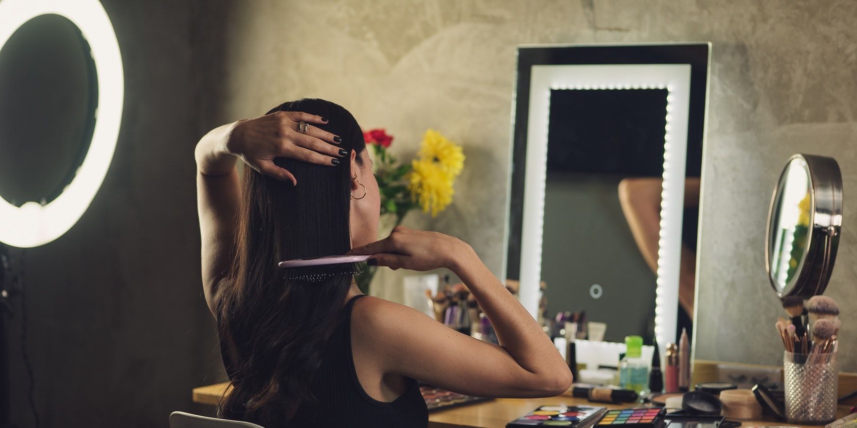 9 Beauty Gadgets to Add to Your Makeup Table