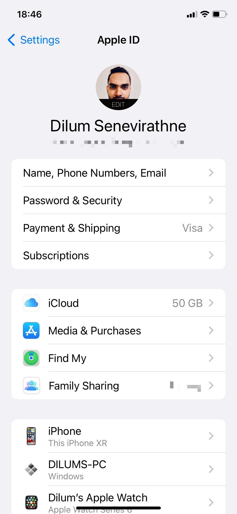 Apple ID settings screen.