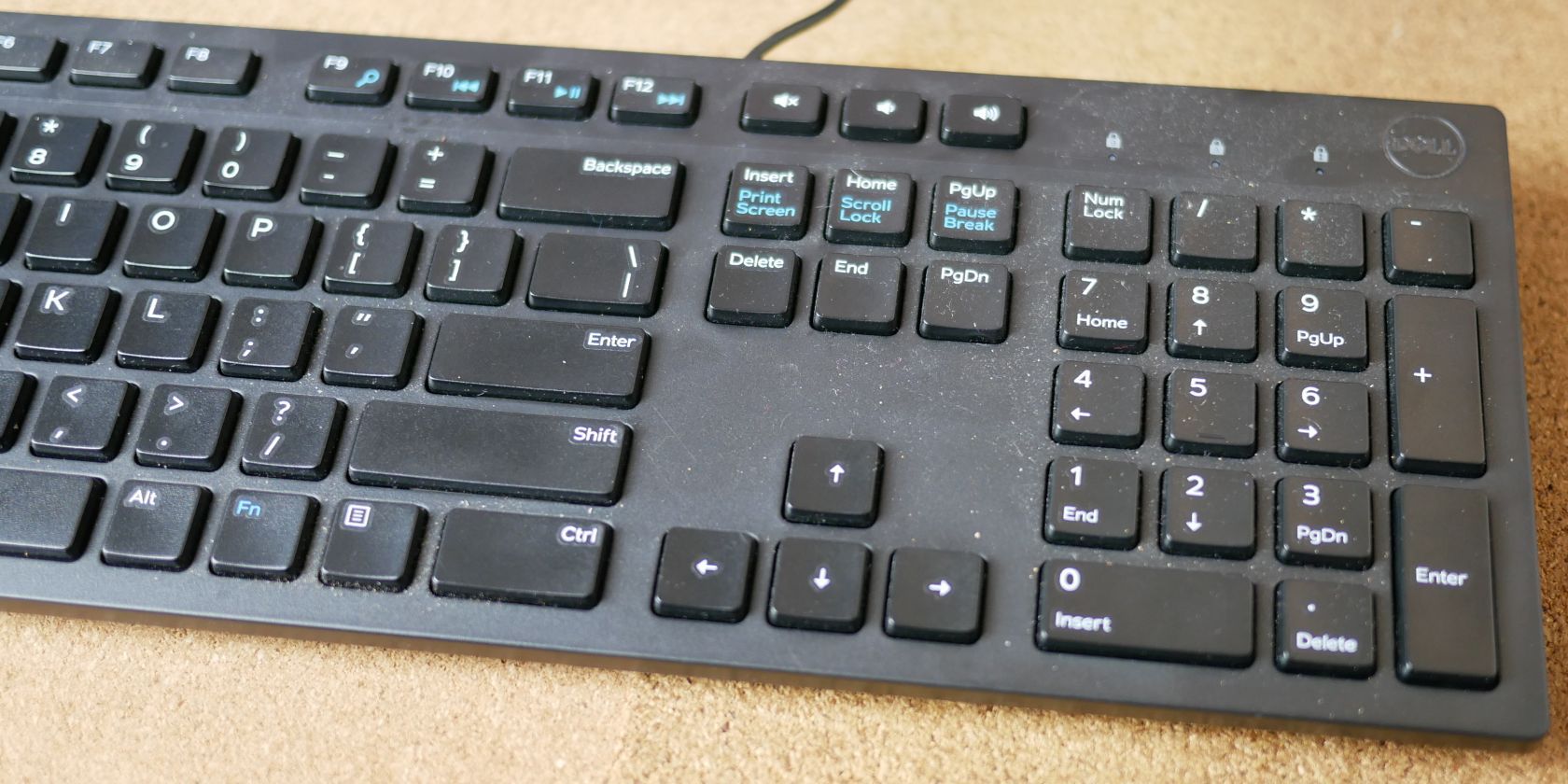 Cleaning Under Keyboard Featured Image
