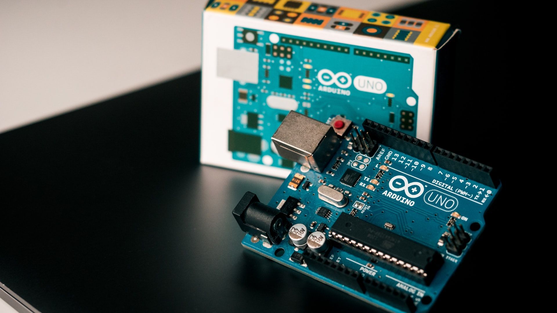 4 Arduino Simulators You Can Use in Your Electronics Initiatives