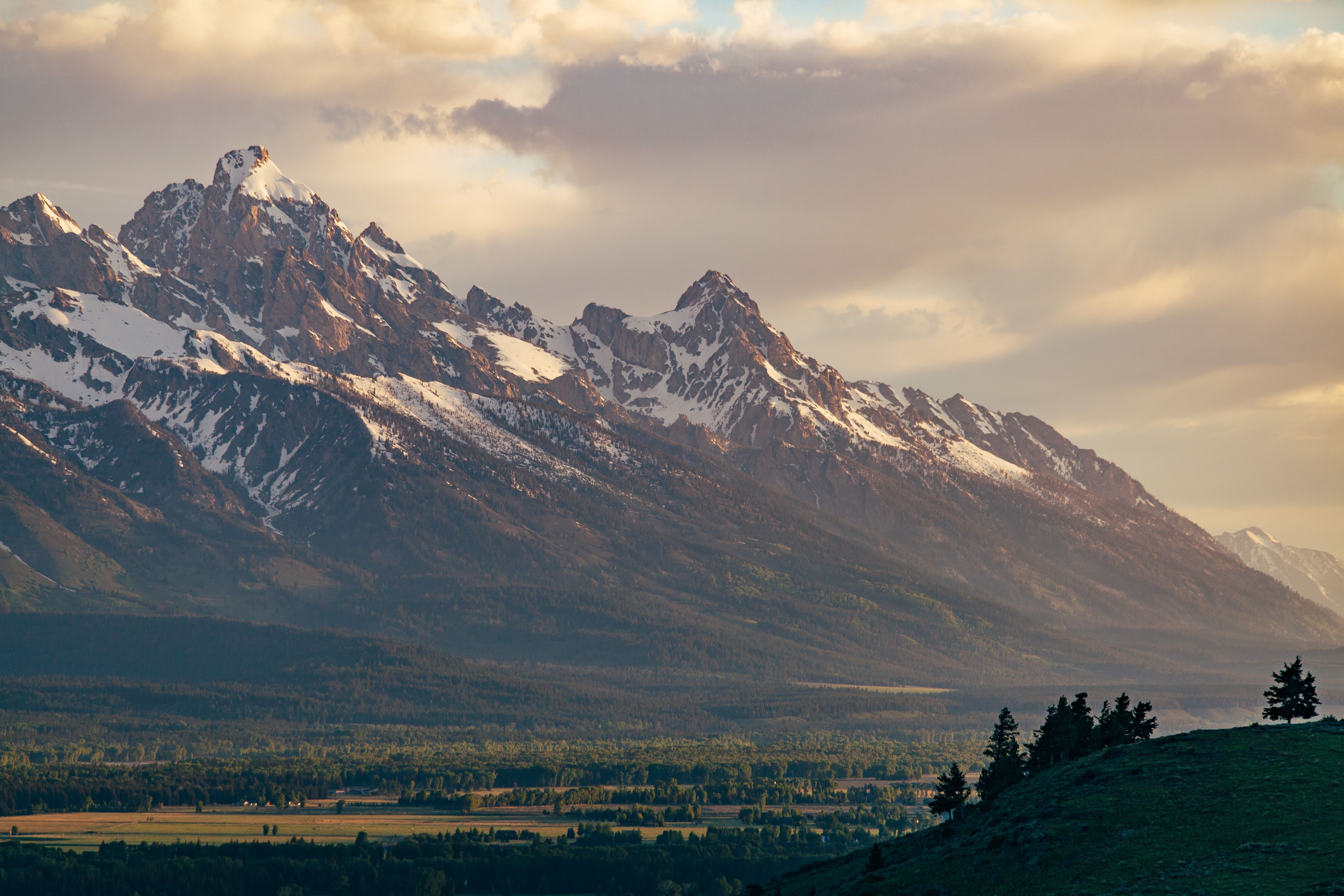 A scenic view of the Grand Tetons.