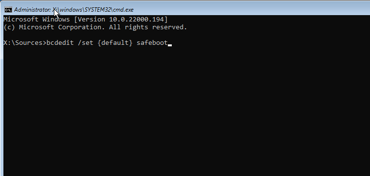 Clean boot command prompt from a bootable USB drive