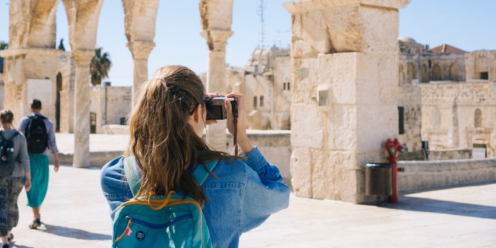 How to Keep Your Camera Safe While Traveling: 8 Tips