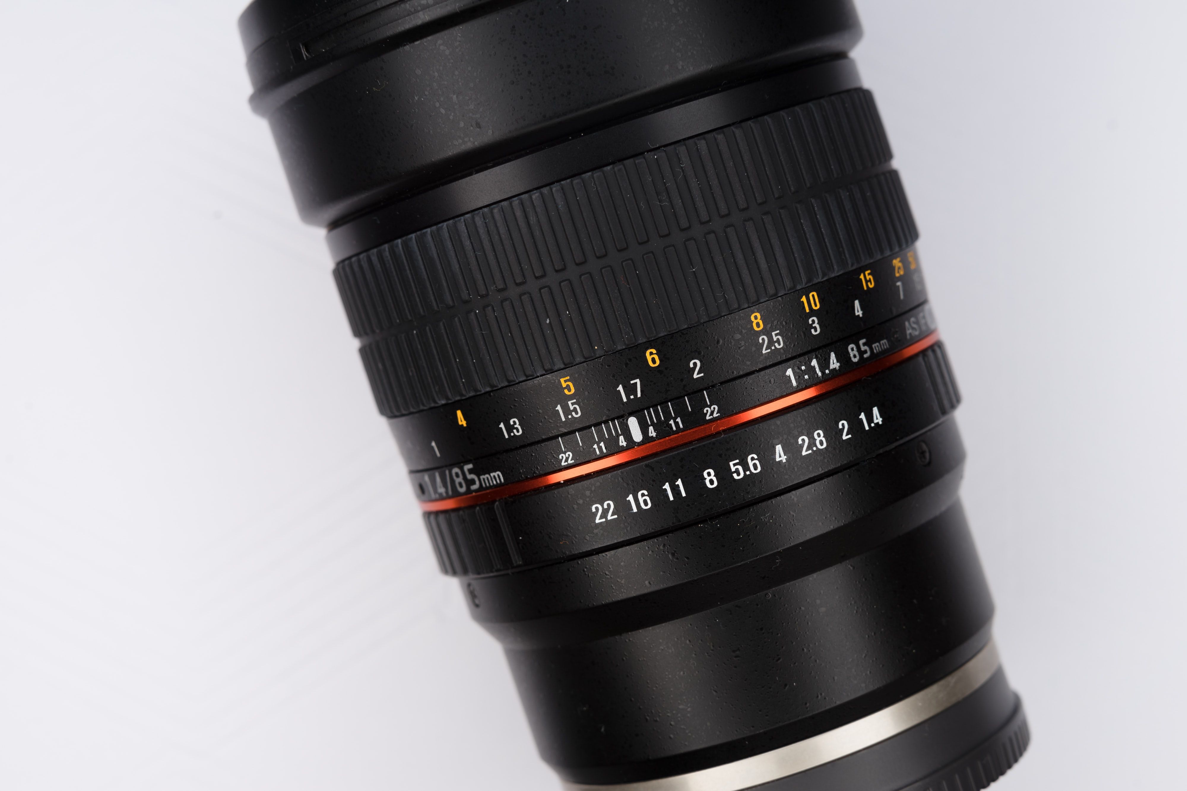 Close-up photo of an 85mm lens