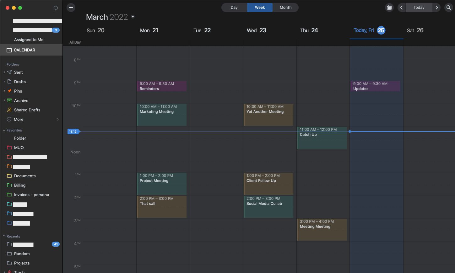 Digital calendar with colourful blocks in dark mode