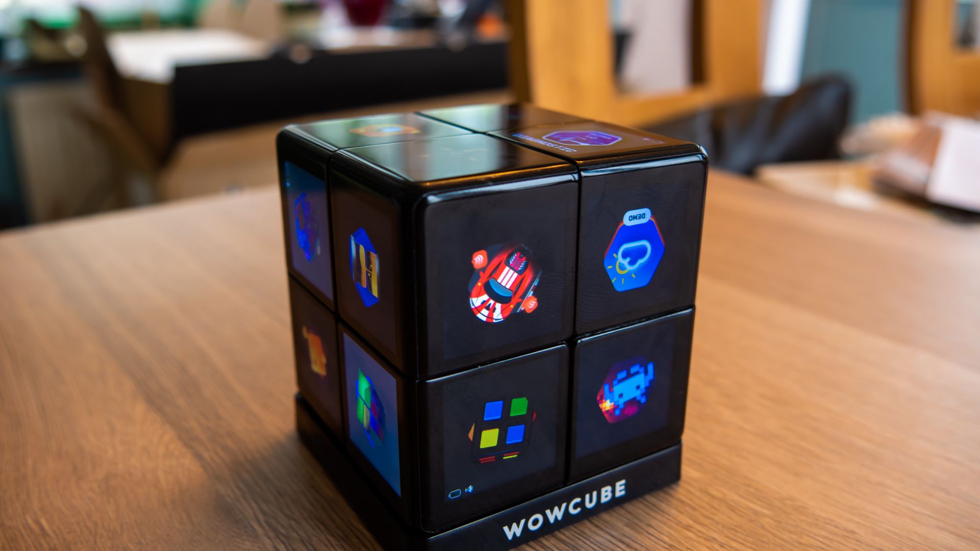 wowcube - سیستم عامل صفحه اصلی