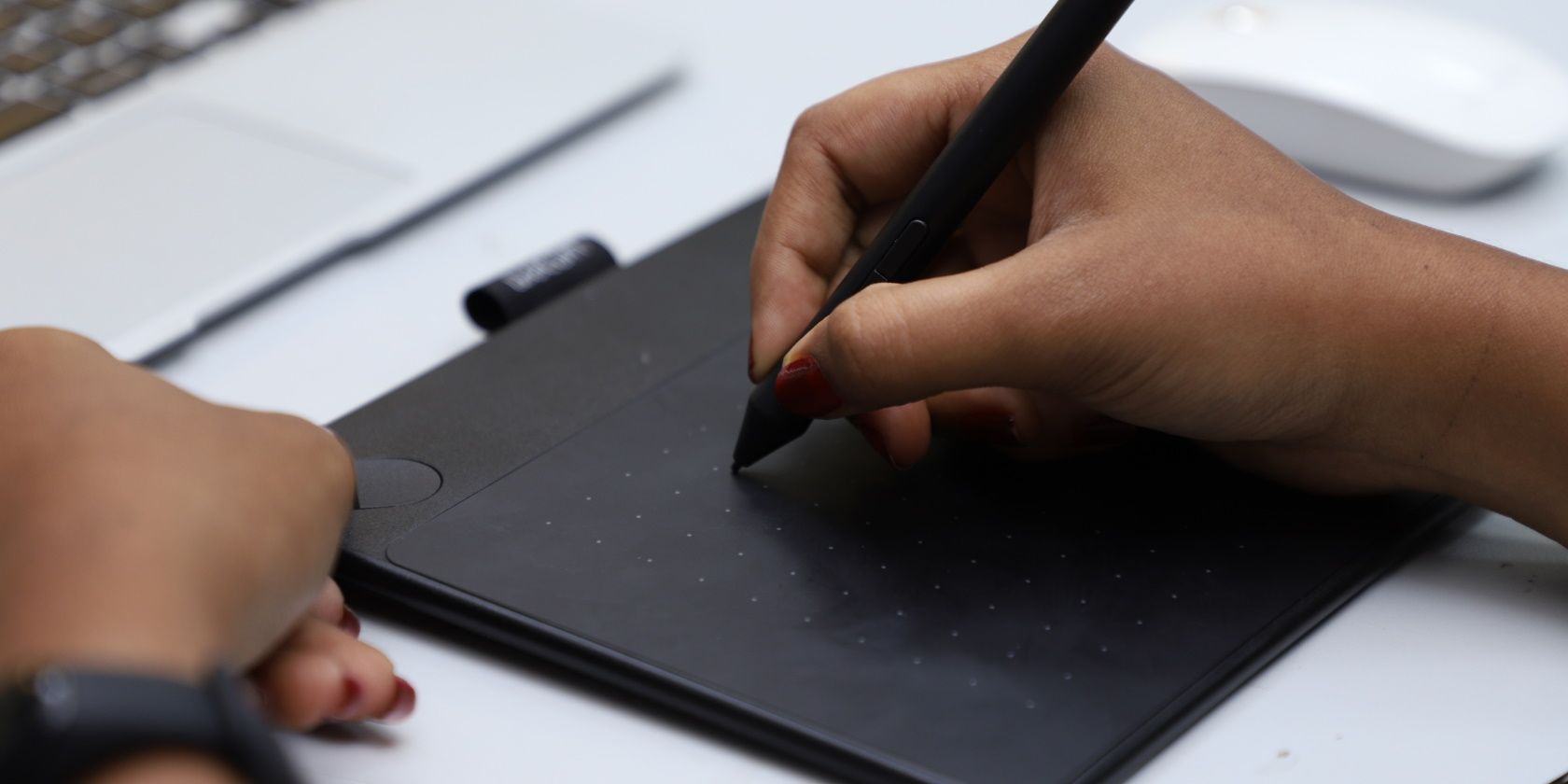 XP-PEN Deco03 Award Winning Wireless Graphics Drawing Tablet Pen Tablet,  8192 Levels of Pressure Sensitivity,