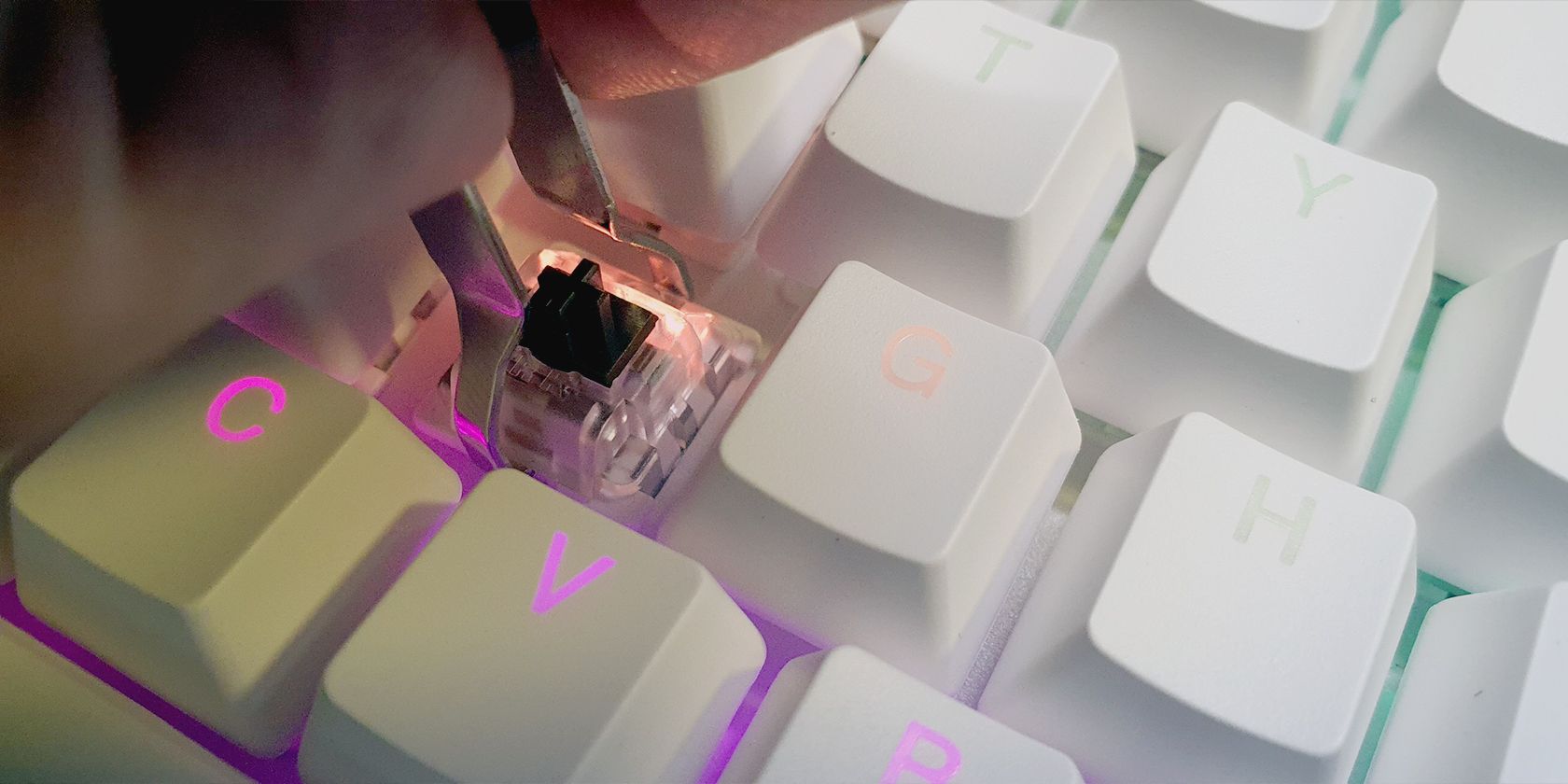 Choosing the Right Switch for Your Keyboard: Linear Vs. Tactile Vs. Clicky  