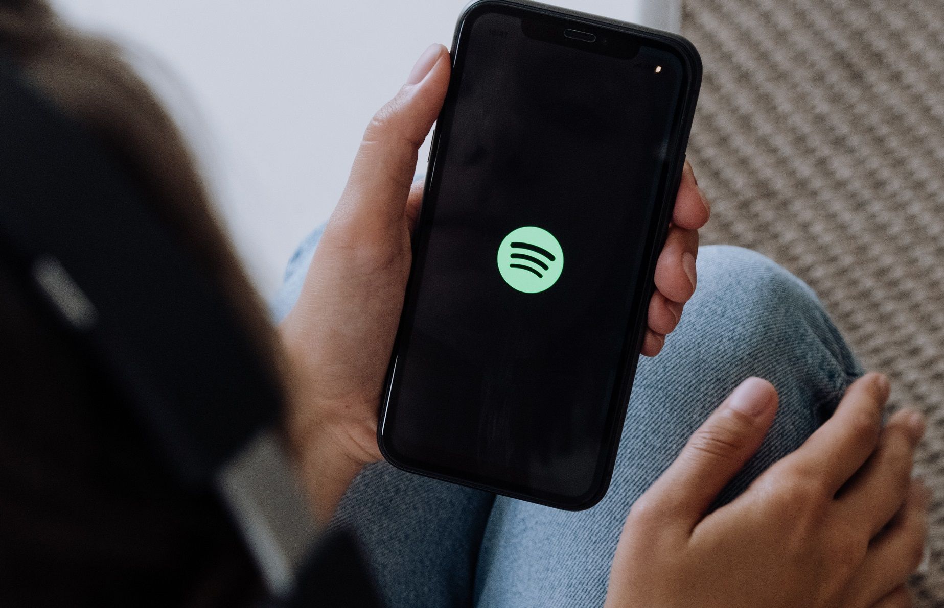 Spotify-logo-on-phone-screen-1
