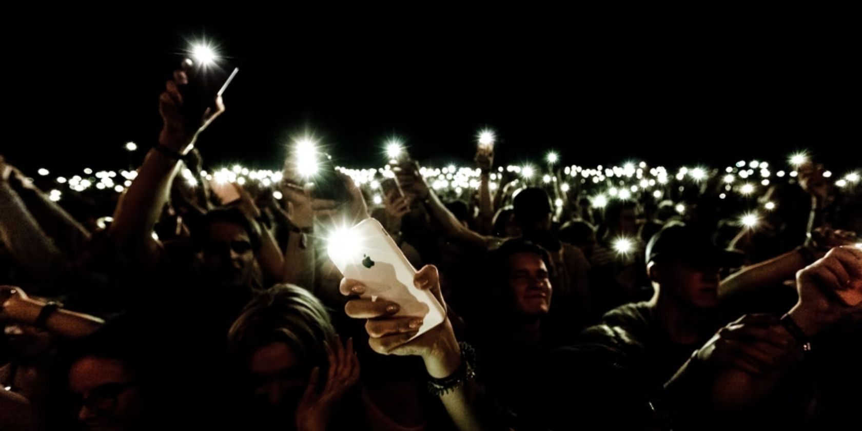 11 Ways to Repair a Broken iPhone Flashlight
