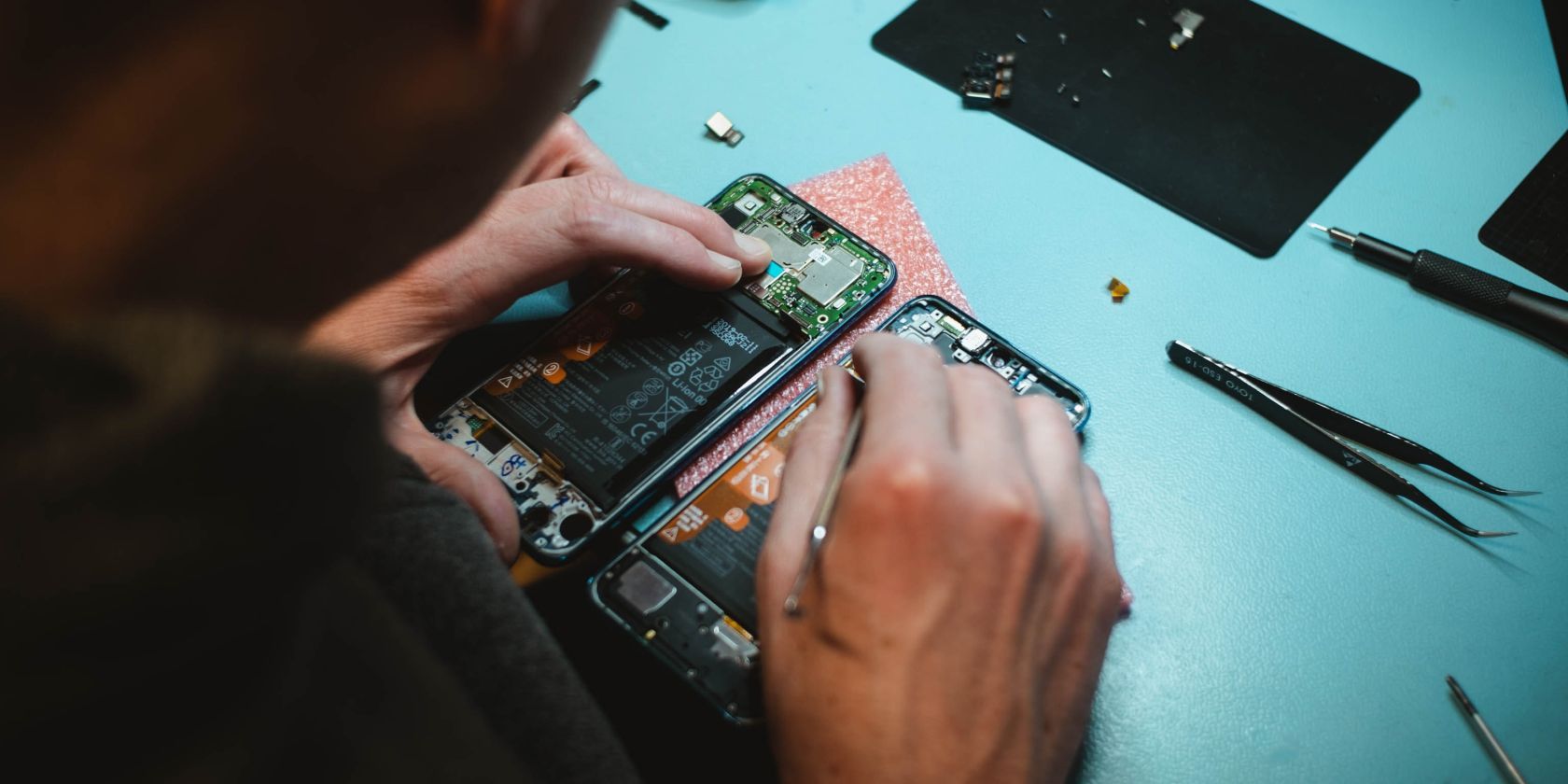 You'll Soon Be Able to Repair Your Samsung Galaxy Device Yourself