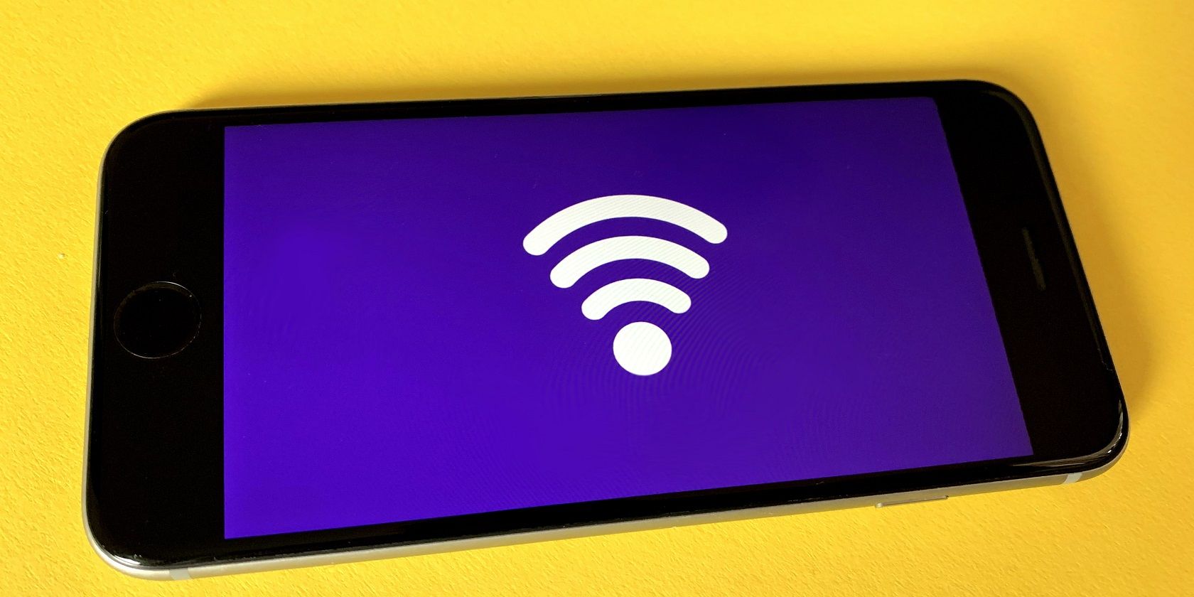 Wifi icon on phone -unsplash