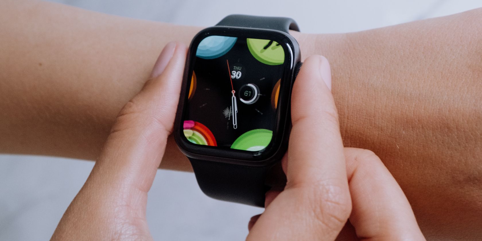 Apple Watch membuka layar aplikasi