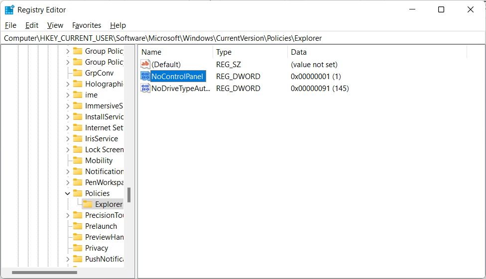 Windows 11 Configuration: Privacy, Desktop Settings & Registry Hacks 