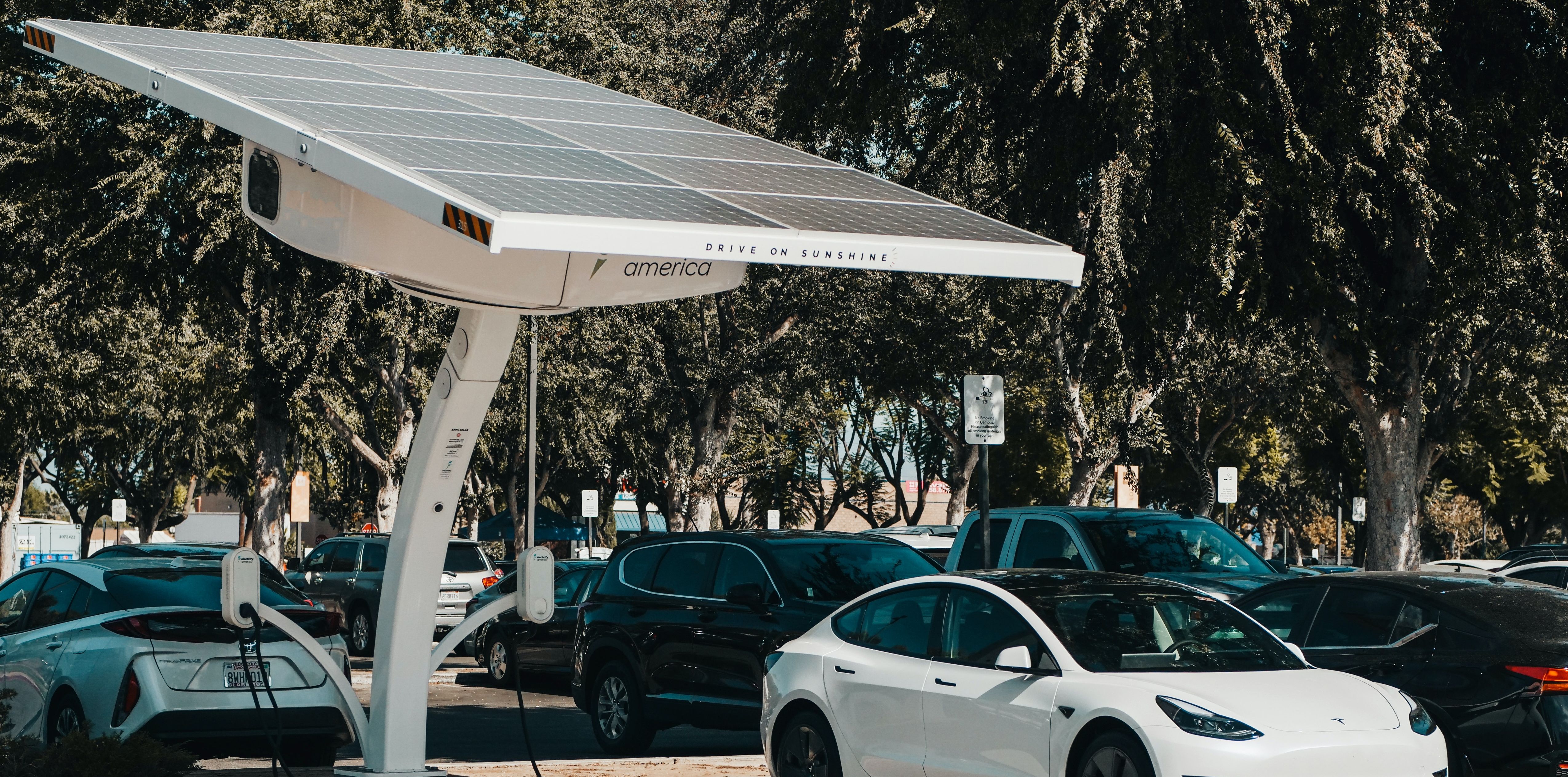 solar car charging station 
