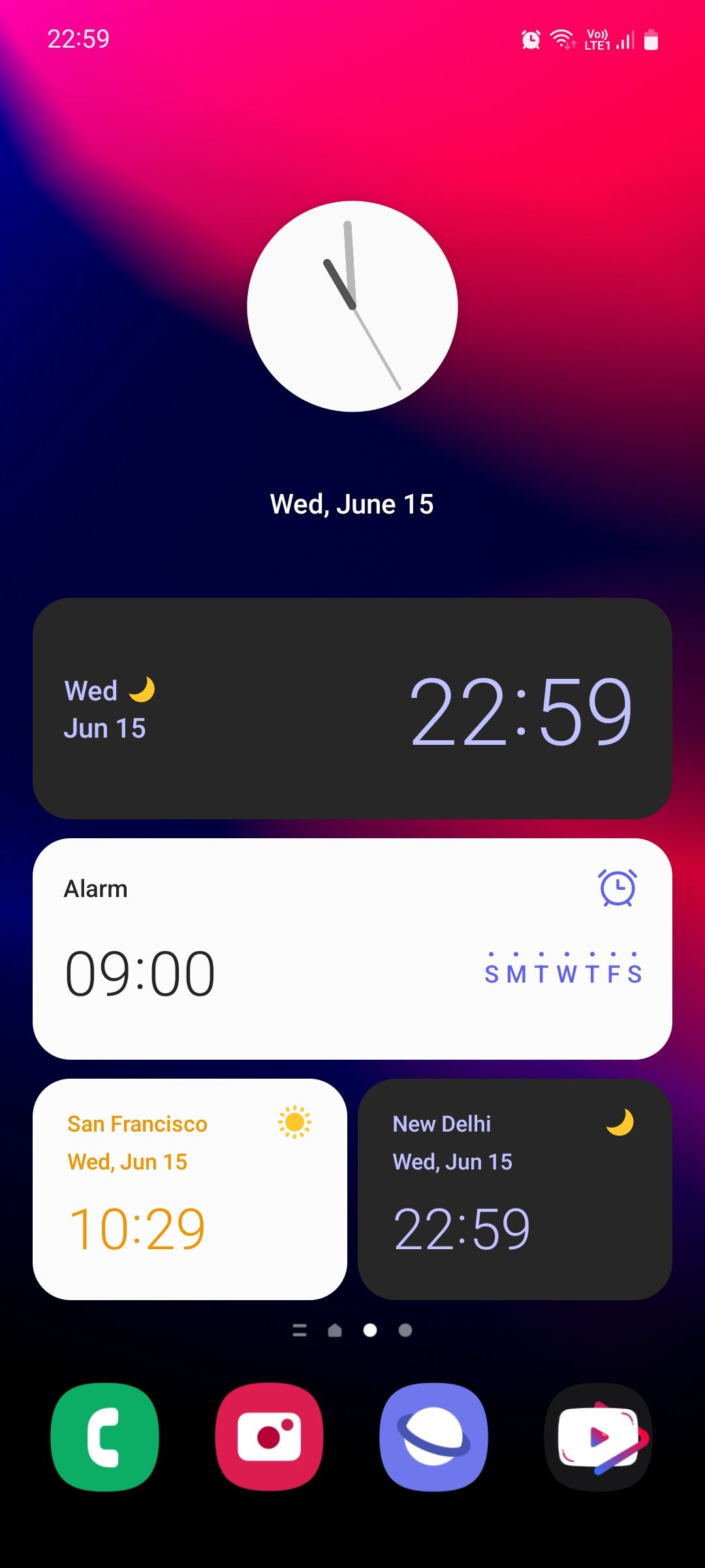 Samsung Clock widgets on Home screen