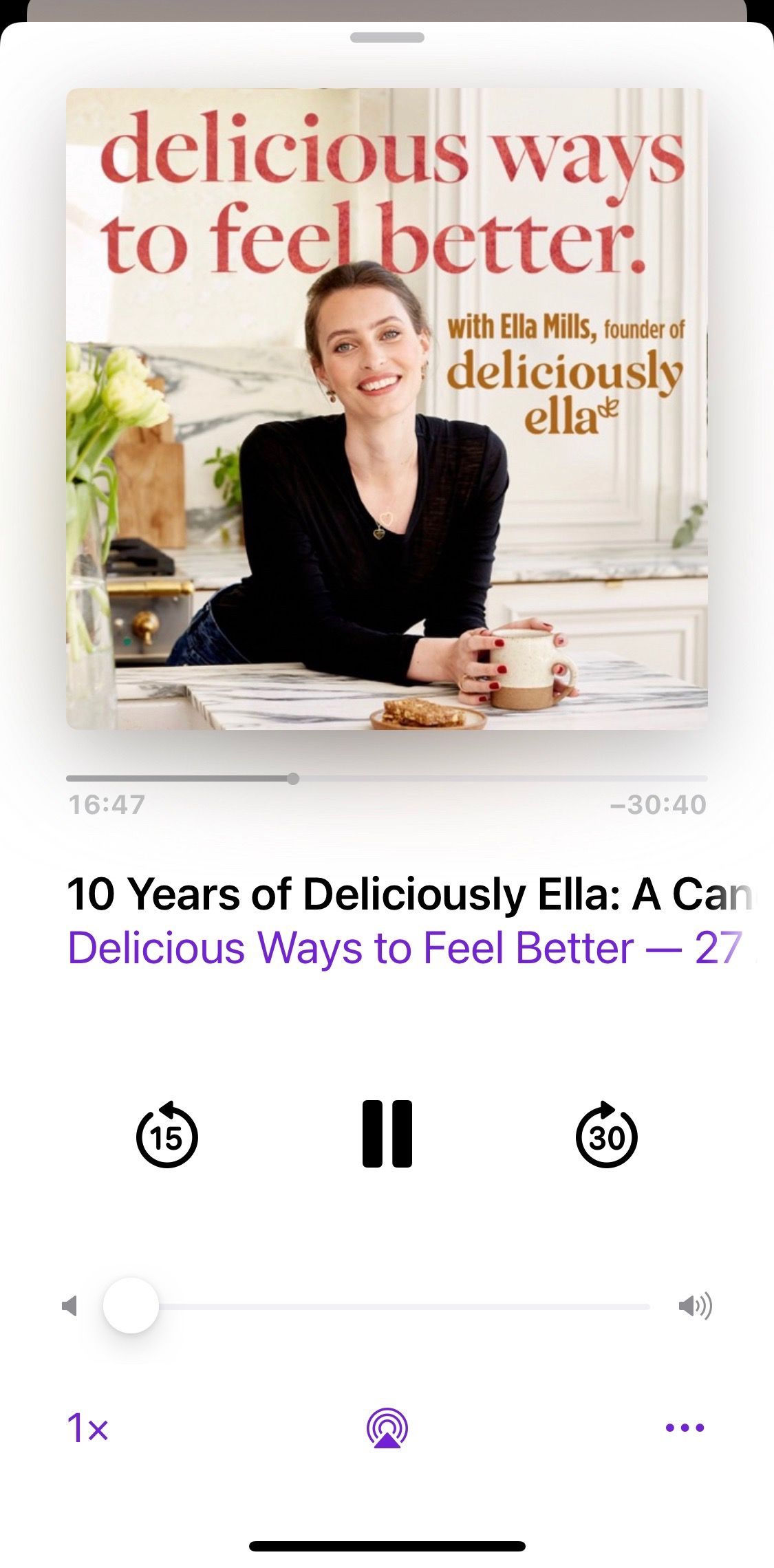 Screenshot from Delicious Ways to Feel Better podcast play screen