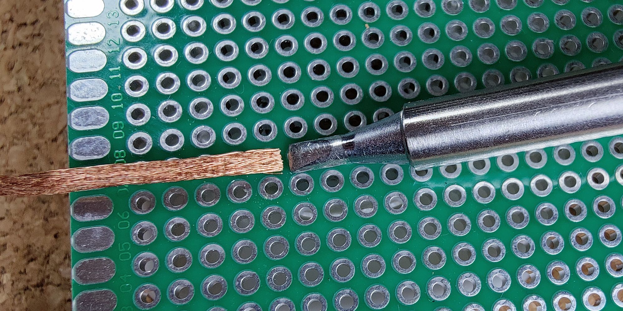 dMatched desoldering braid and soldering iron tip