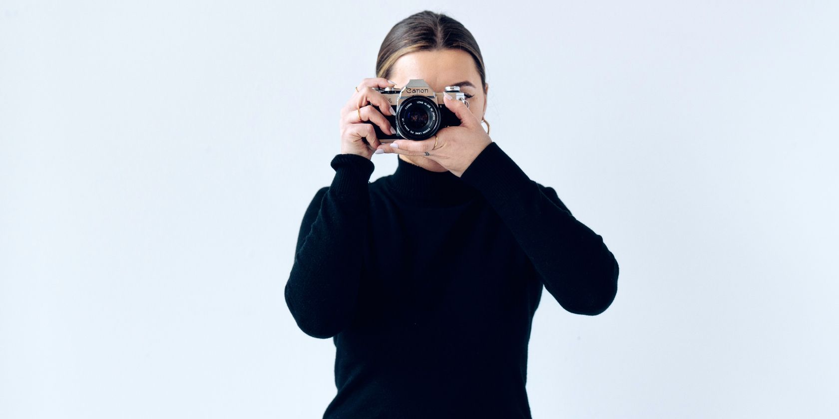 How to Take Good Headshot Photography: 8 Tips