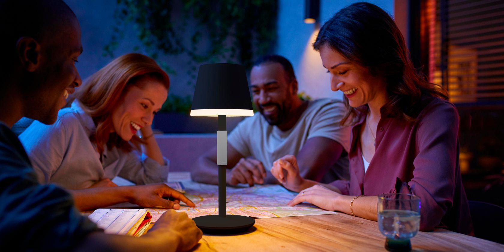 philps-hue-go-table-lamp