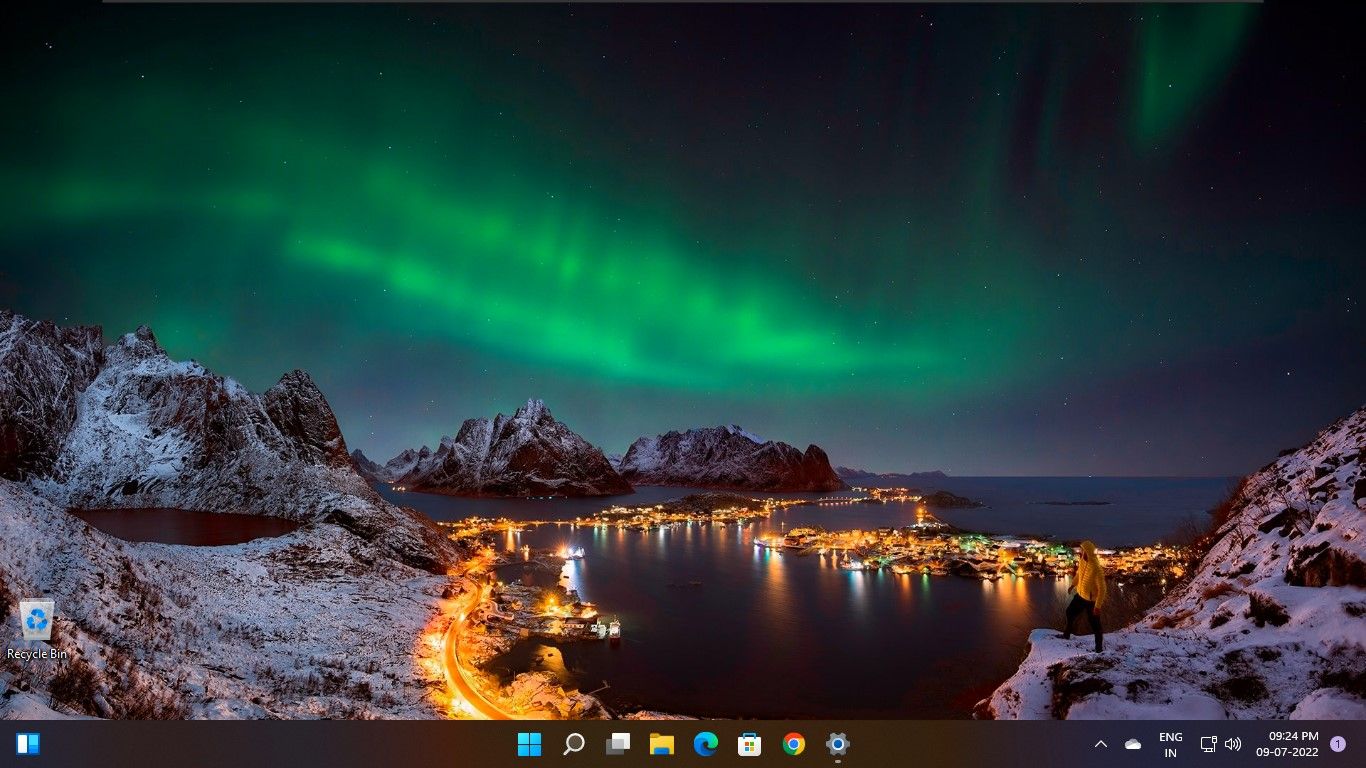 Northern Lights Theme for Windows 11