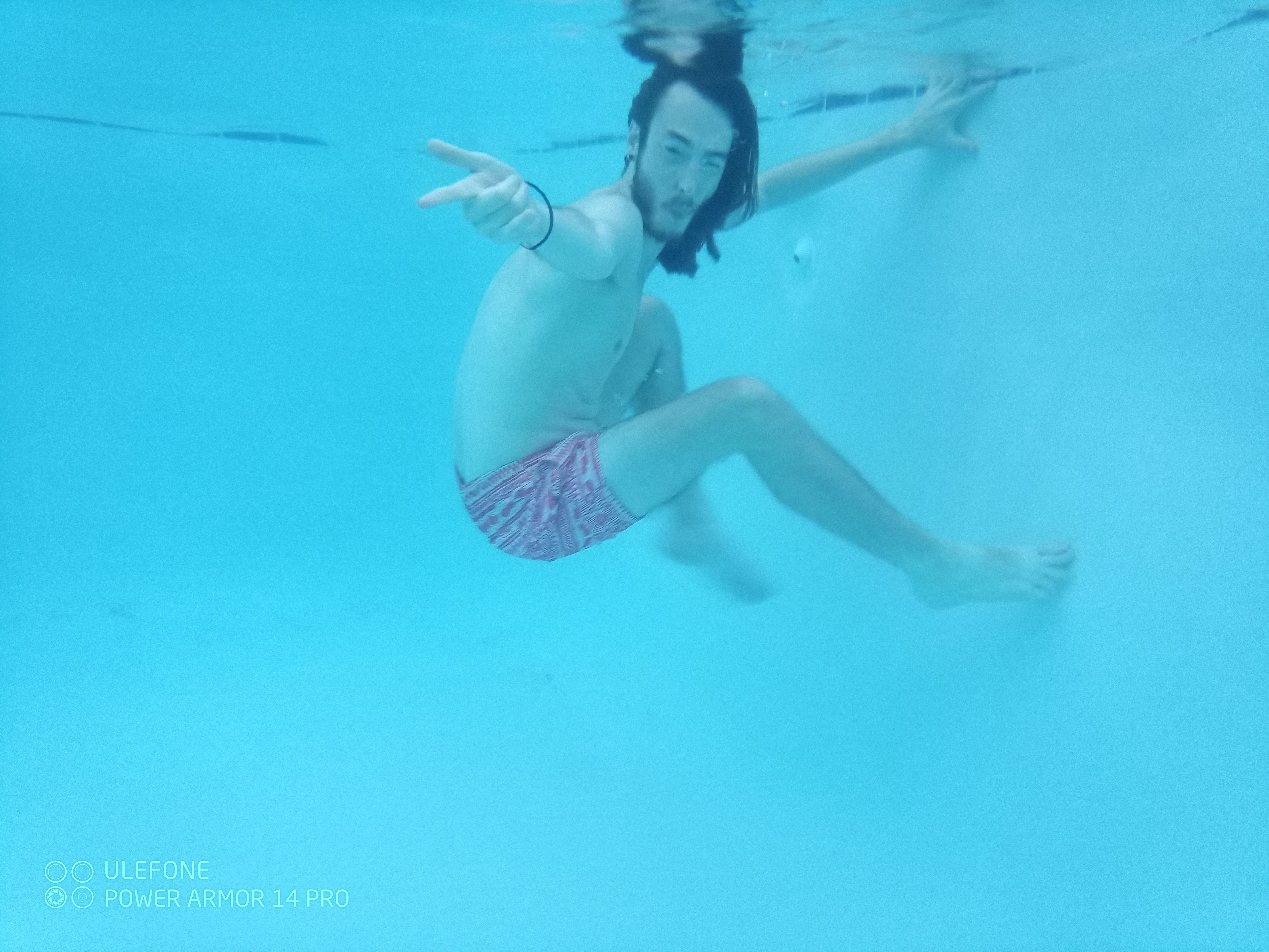 underwater 2