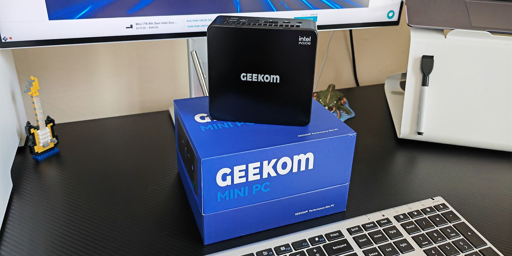 GEEKOM MINI IT8: Small PC with Windows 11 for 4k Display