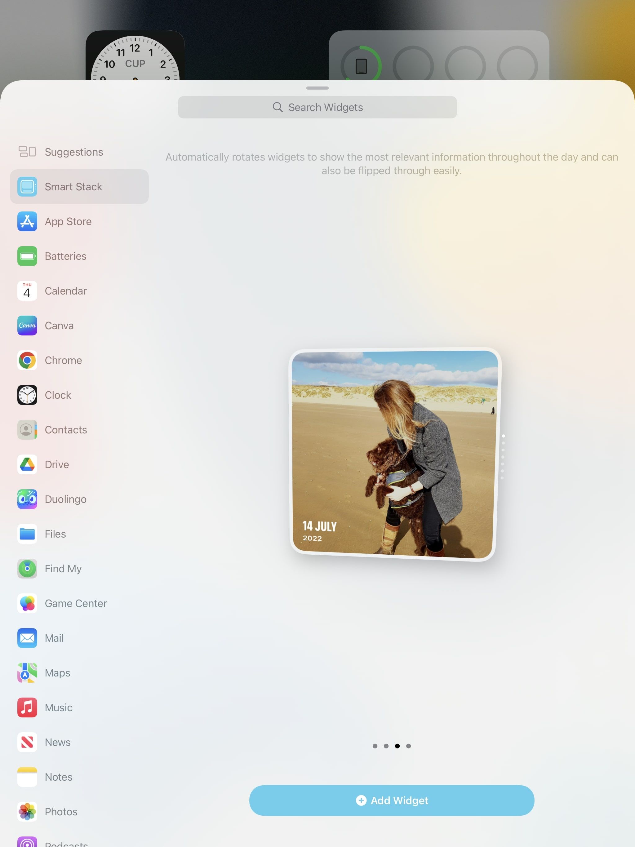 iPad widget screen showing Smart Stack option