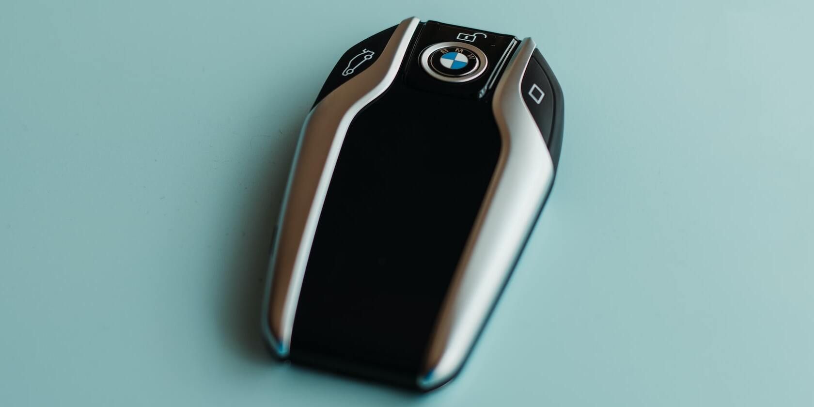 Image of a BMW smart key