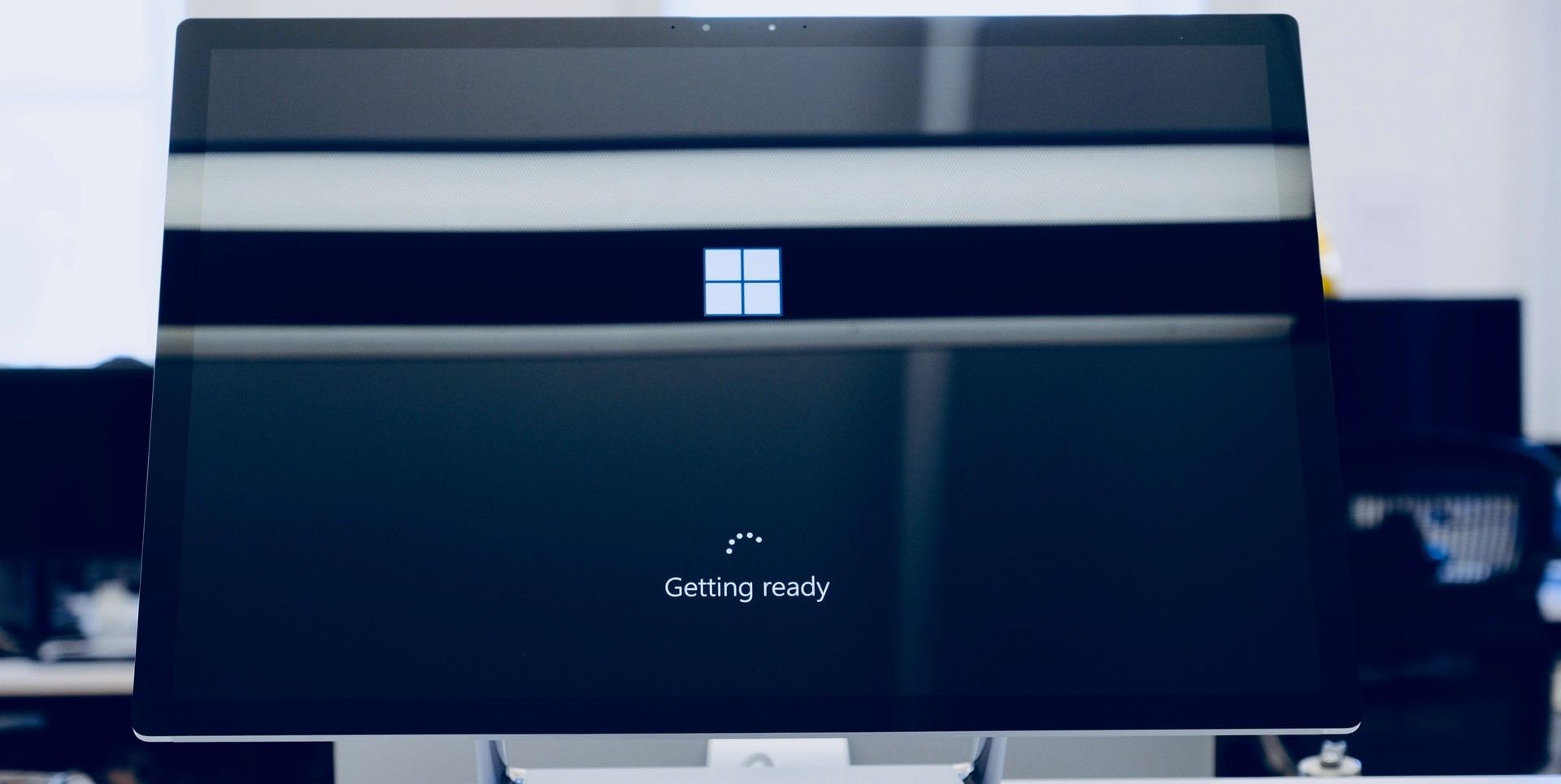 photo of a windows PC booting