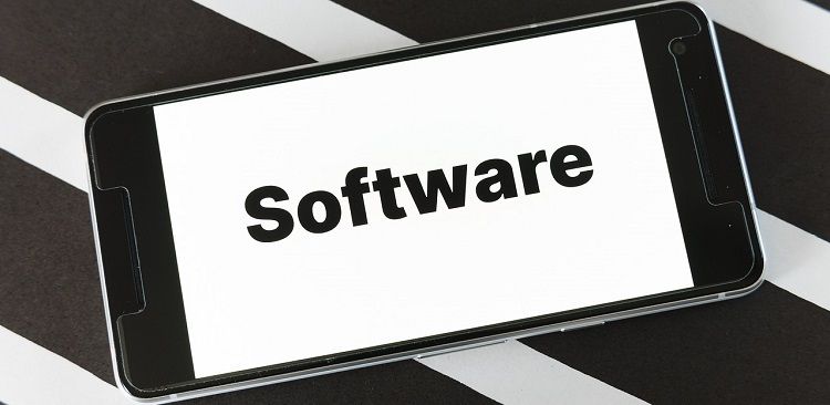 تصویر گوشی با عبارت Software روی صفحه