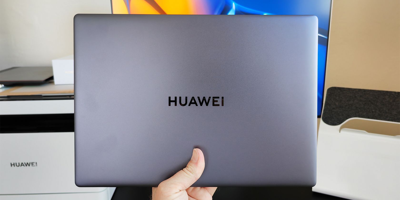 huawei matebook X pro نسل دوازدهم در دست است