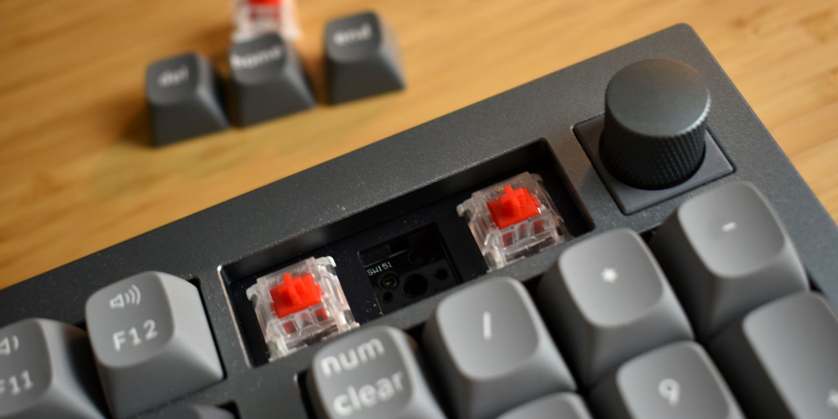 keychron q5 keyboard removing switches