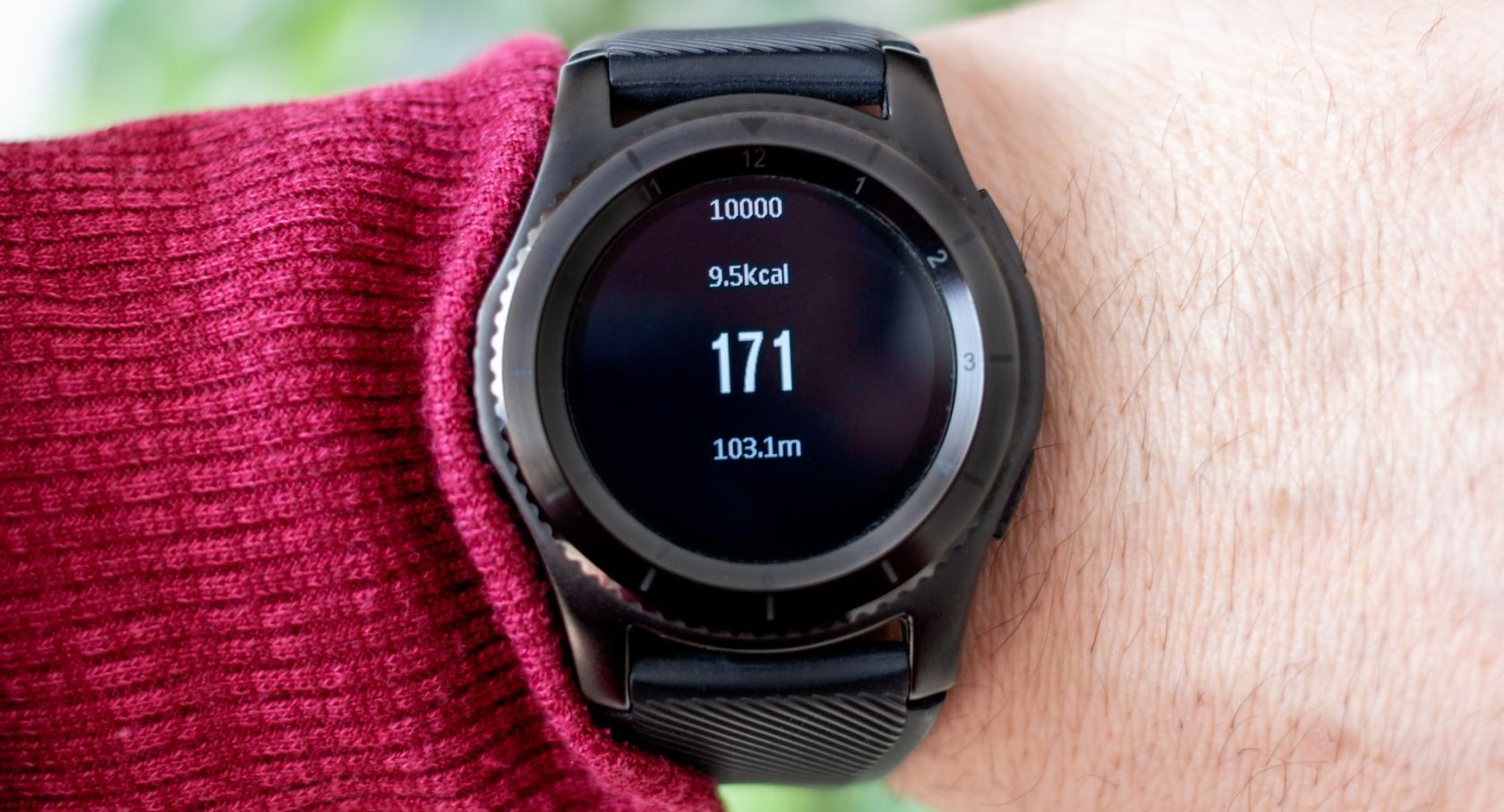 smartwatch showing heart rate