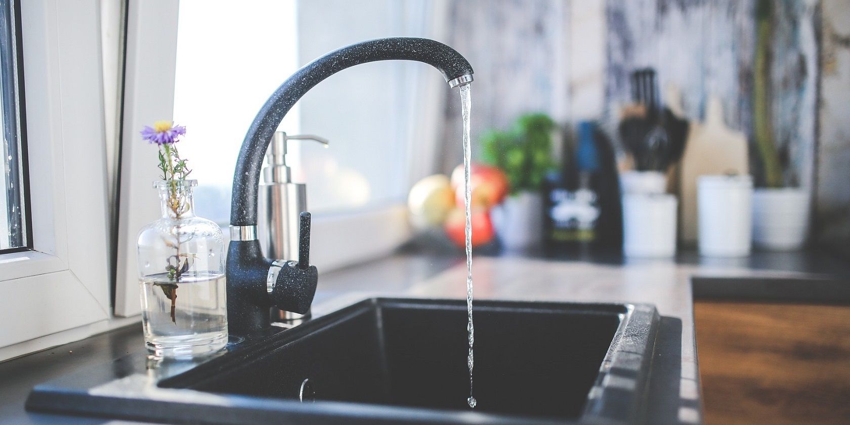 6-best-smart-faucets