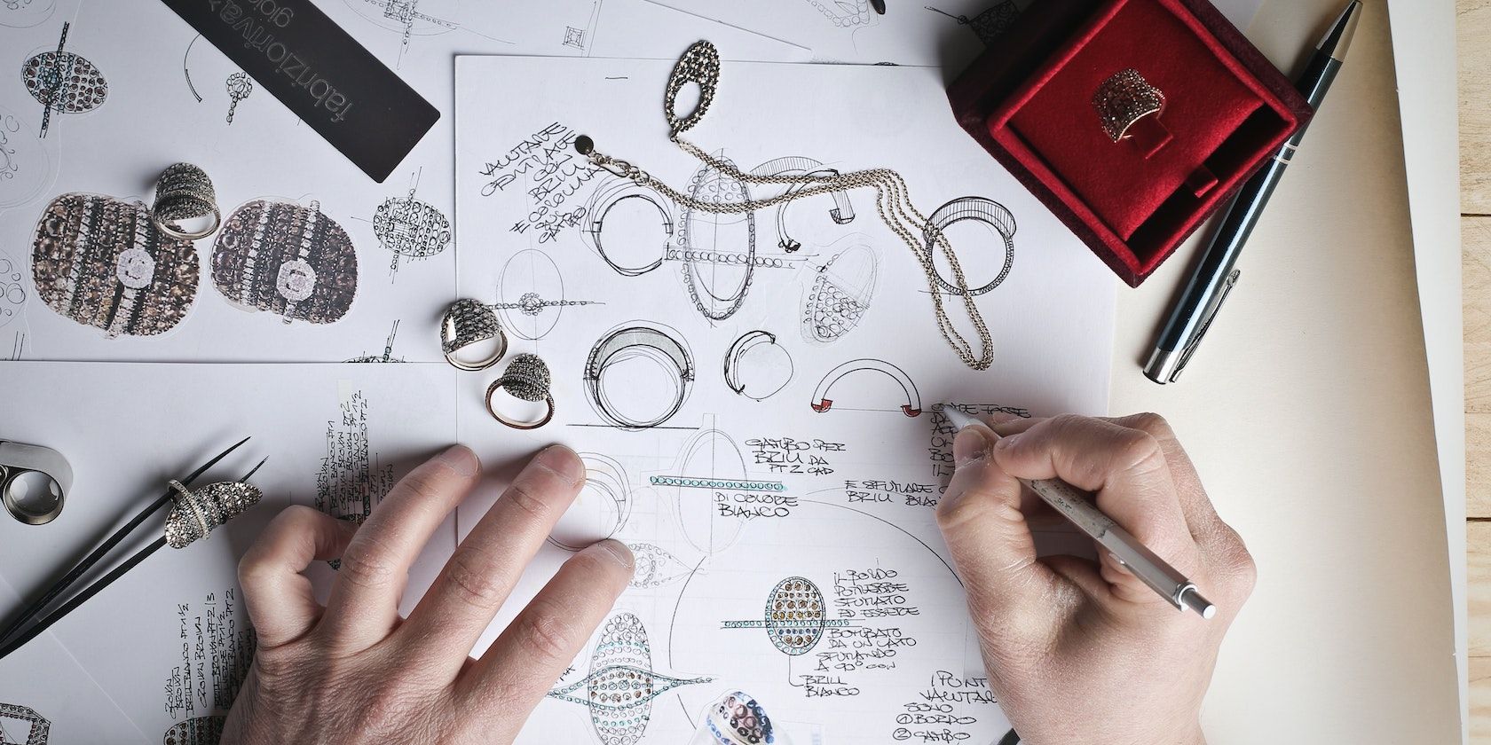 Nhà thiết kế đồ trang sức Thiết kế Đồ trang sức trên giấy