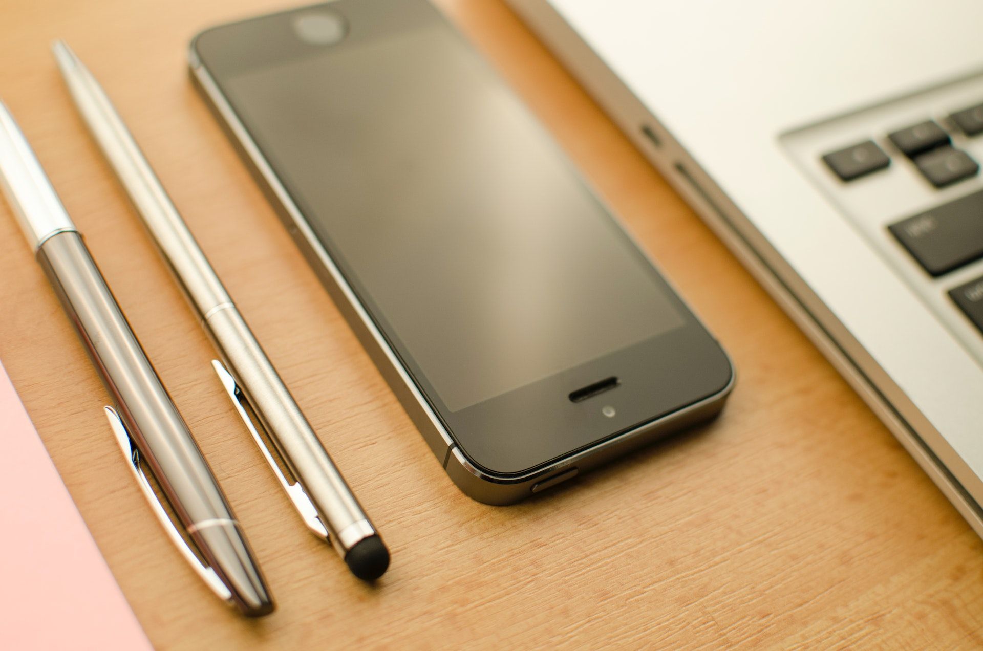 Pens placed with an iPhone