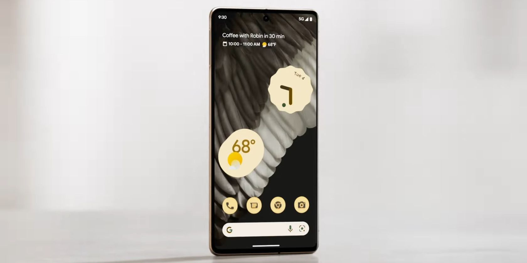 Pixel 7 Pro display with Material You