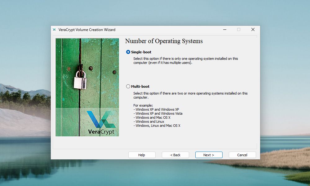 Assistente de criação de volume VeraCrypt solicitando a seleção do número de sistemas operacionais presentes no computador